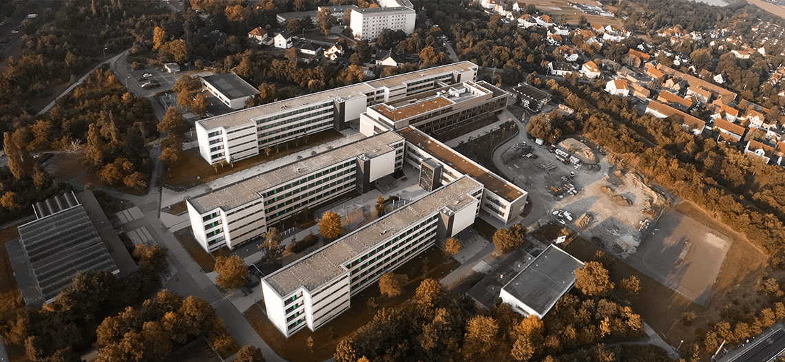 Gernt Luftaufnahme Schulzentrum Grünau Nordwest Leipzig